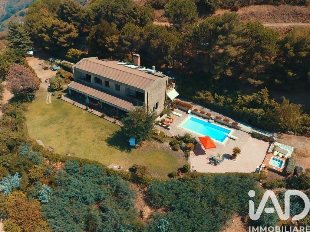 Villa in Santa Lucia del Mela, Sicily, Italy 1 - 17498257