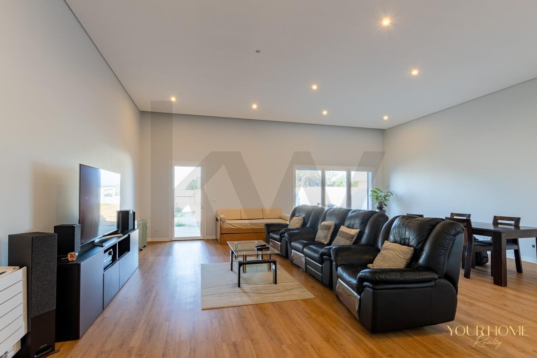 Townhouse in Alcabideche, Lisbon, Portugal 4 - 17498986
