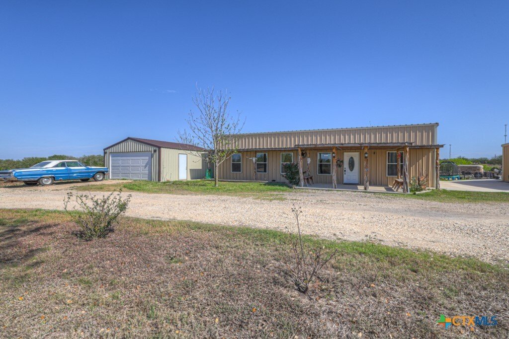 House in Seguin, Texas, United States 2 - 17498958