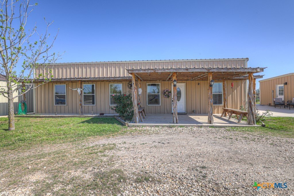 House in Seguin, Texas, United States 4 - 17498958