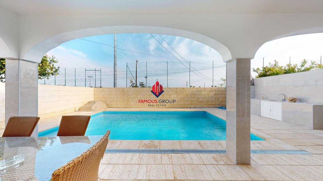 Villa in Lagoa e Carvoeiro, Algarve, Portugal 2 - 17499616
