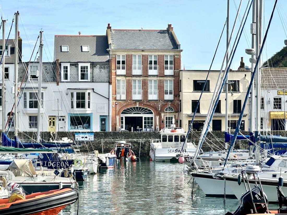 Ilfracombe, England 2 - 17499535
