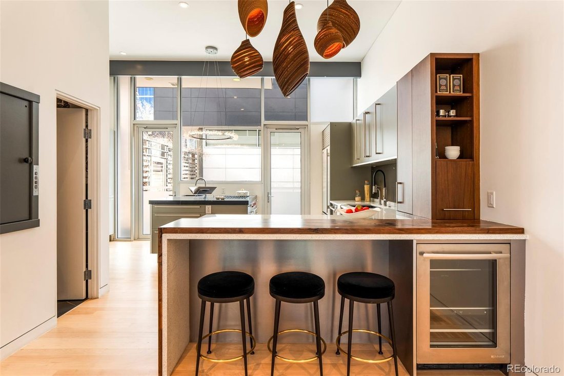 Condo in Denver, Colorado, United States 4 - 17498890