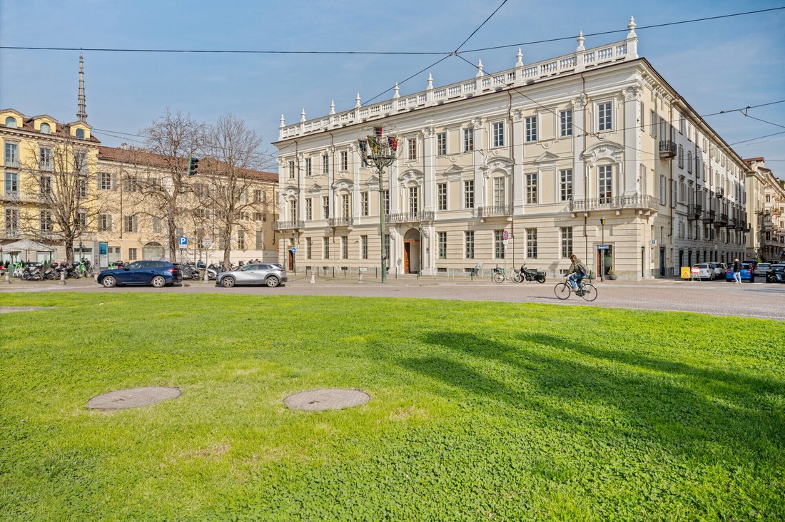 Apartment in Center, Turin, Piedmont 1 - 17499487