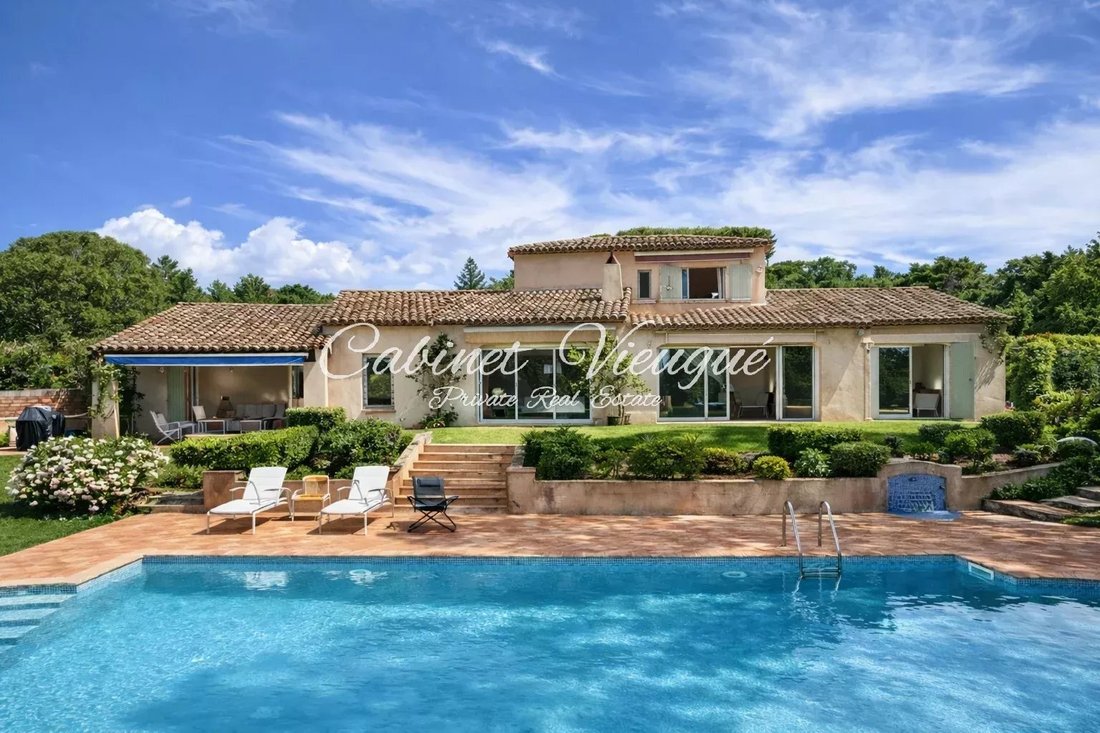 Villa in Grimaud, Provence-Alpes-Côte d'Azur, France 2 - 16245825