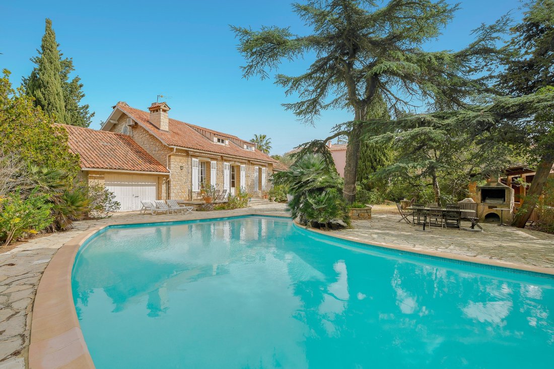 House in Bandol, Provence-Alpes-Côte d'Azur, France 1 - 17499559