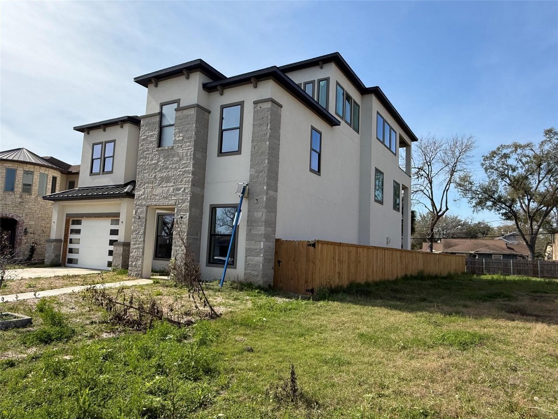 House in Houston, Texas, United States 2 - 17499160
