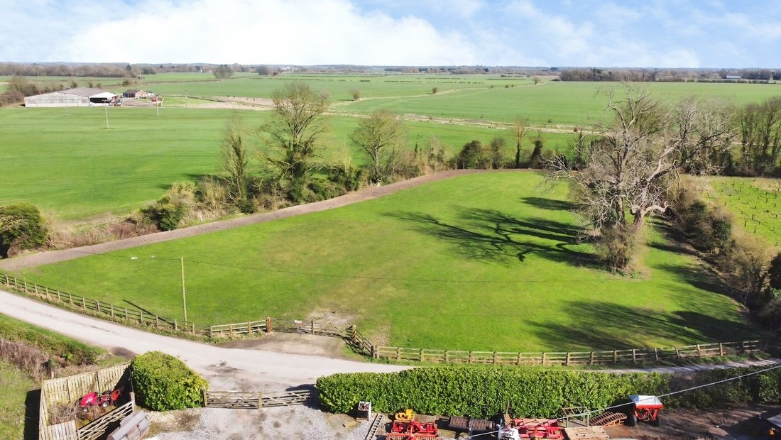 Skerne, England 4 - 15596821