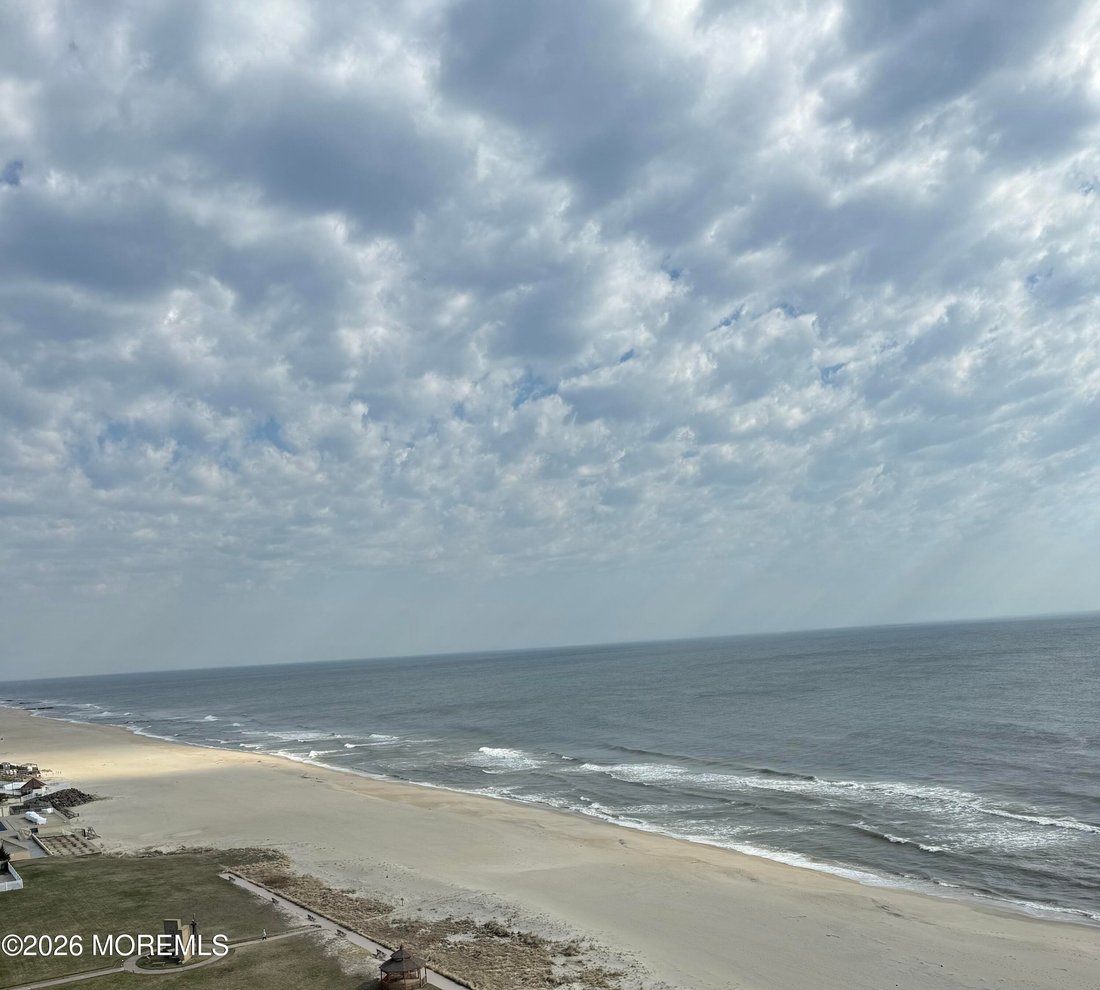 Condo in Long Branch, New Jersey, United States 1 - 17499242