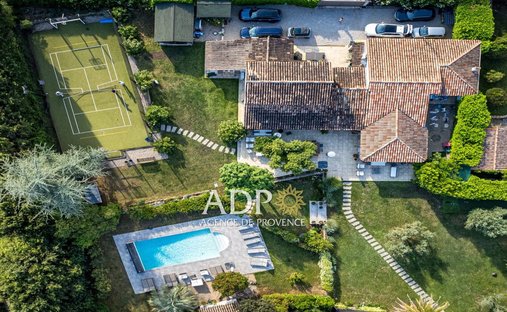 Villa à Nord, Peymeinade, France 1