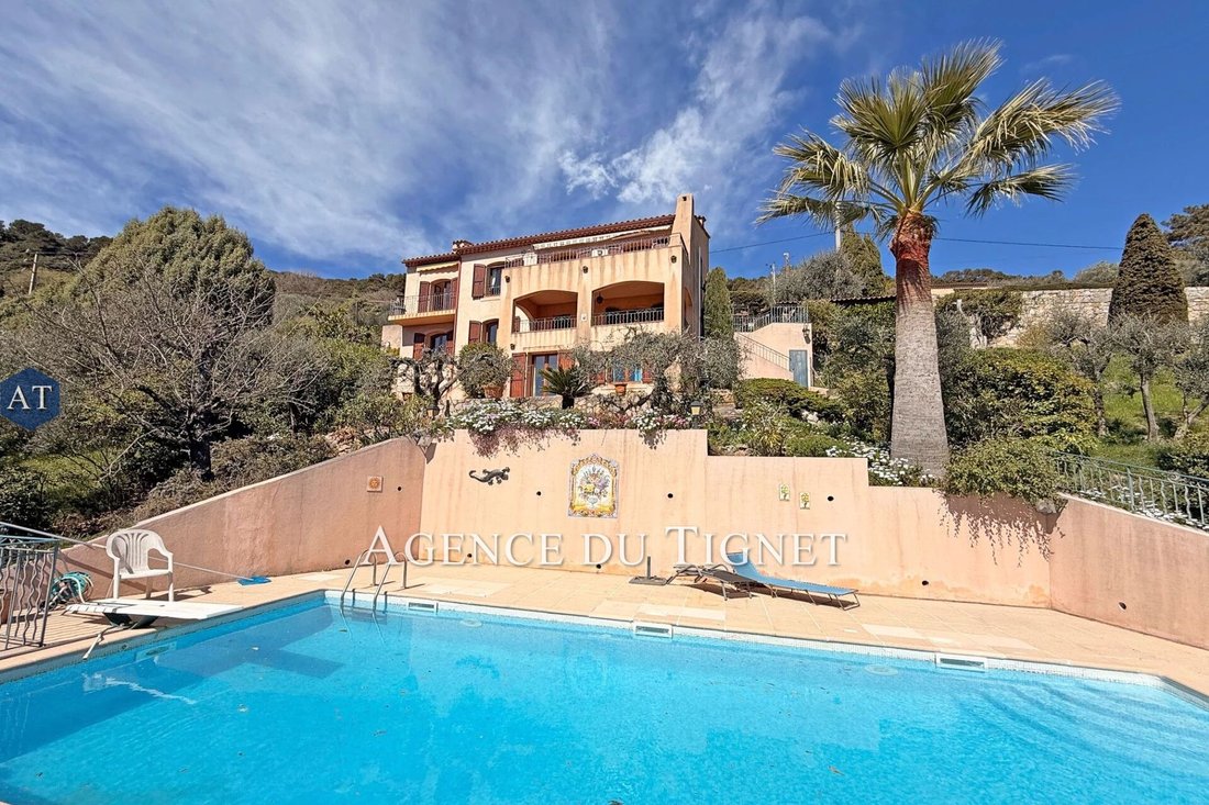 Villa in Le Tignet, Provence-Alpes-Côte d'Azur, France 1 - 16827989