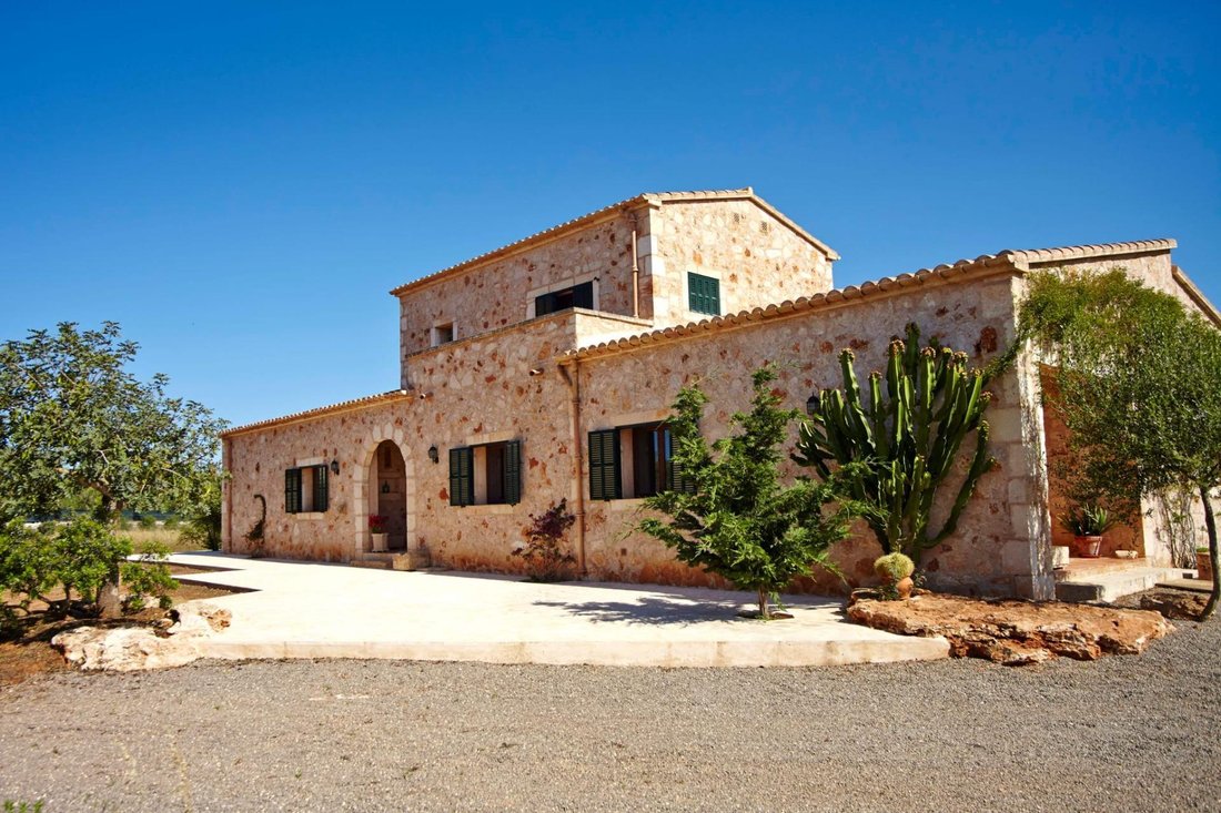 House in es Llombards, Santanyi, Balearic Islands 2 - 17499586