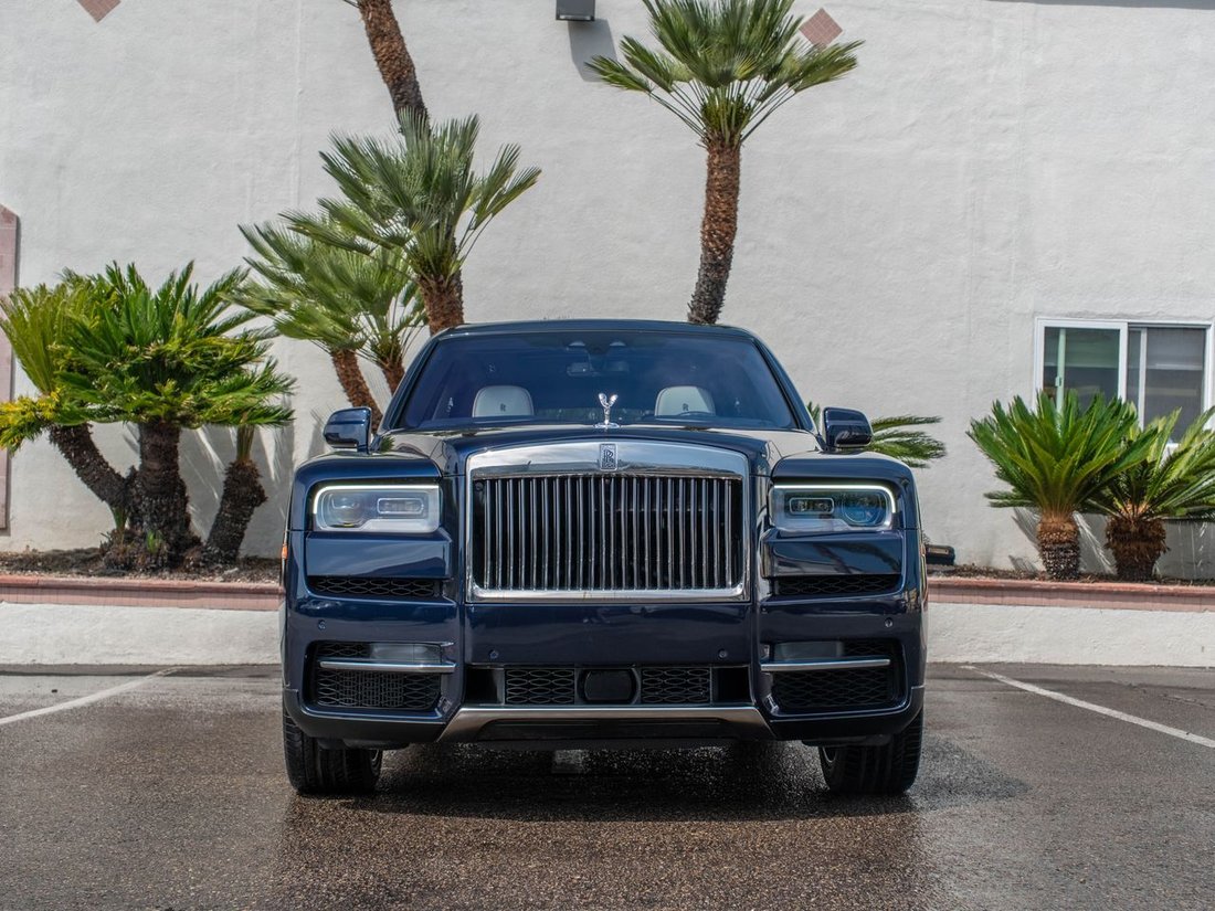 Suv in La Jolla, CA, United States 5 - 17499288