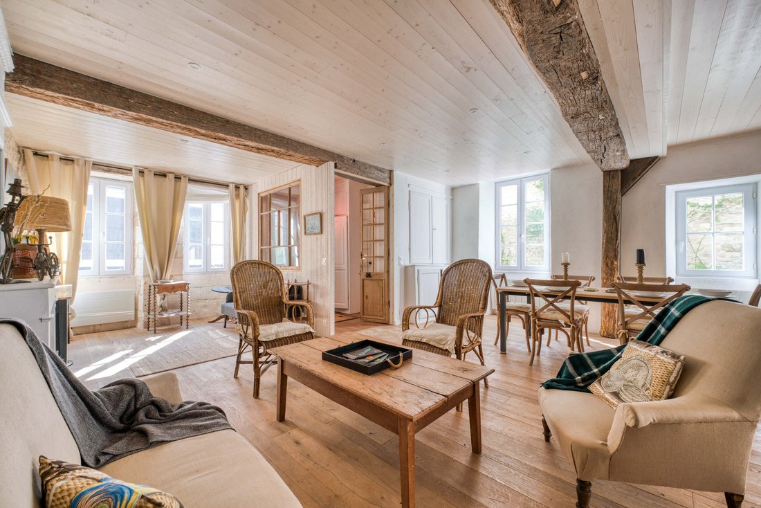 House in Saint-Martin-de-Ré, Nouvelle-Aquitaine, France 2 - 17499506
