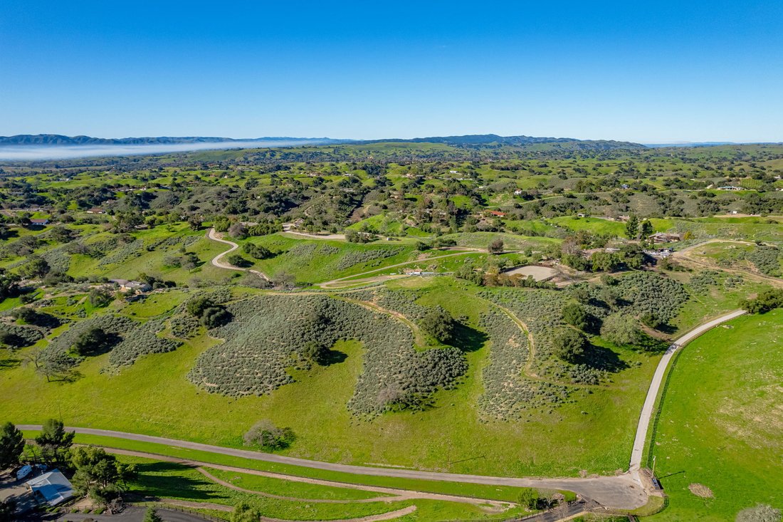 Land in Santa Ynez, California, United States 2 - 17498834