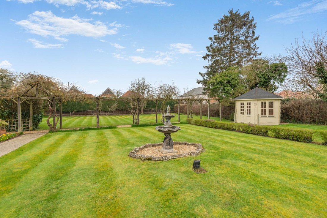 House in Weston Turville, England 4 - 17499544
