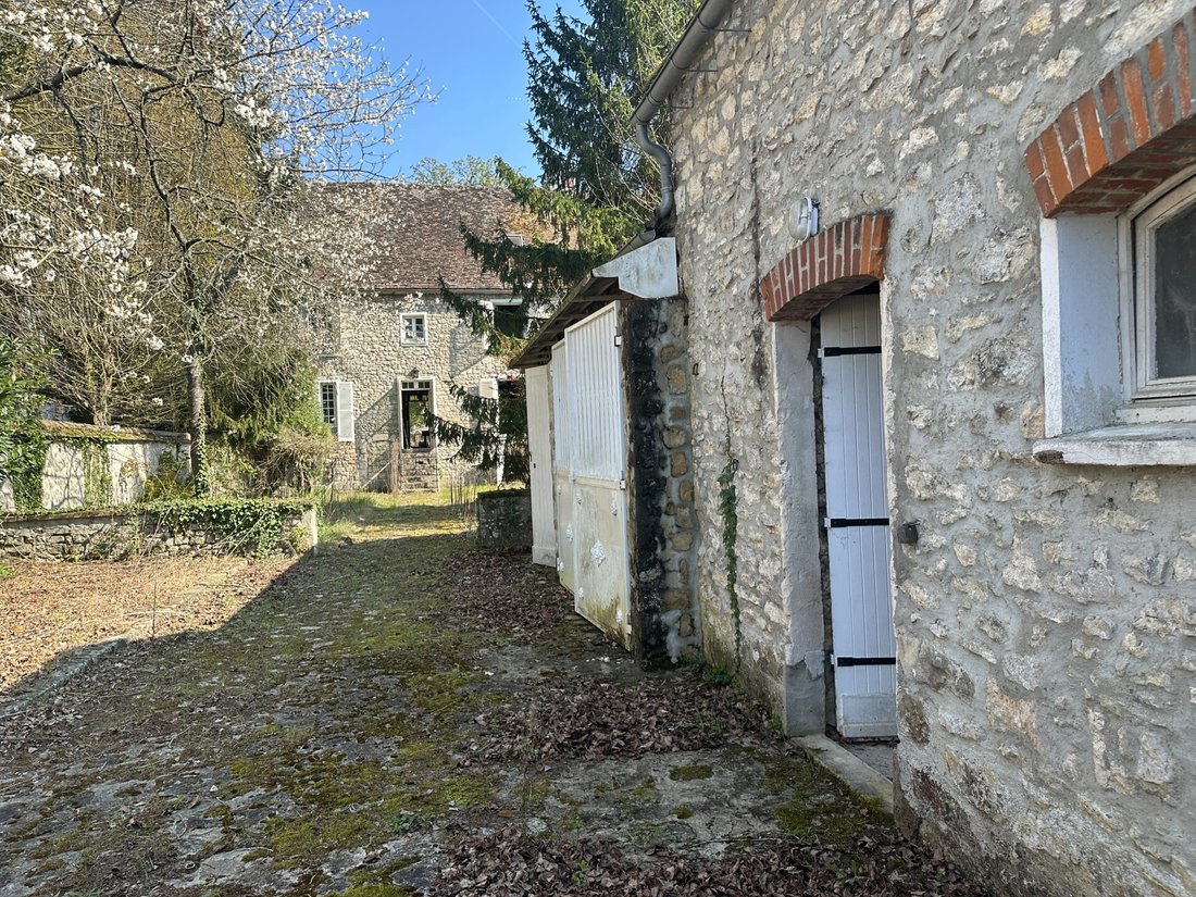 House in Milly-la-Forêt, Ile-de-France, France 3 - 16074402