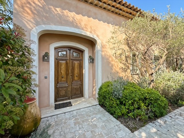 House in Les Cougoulins-Rastines, Antibes, France 2 - 17247566