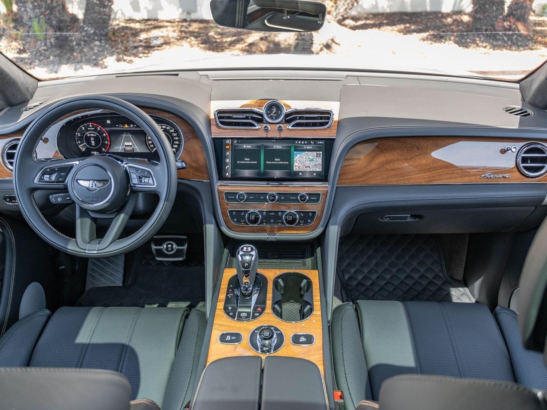 Suv in La Jolla, CA, United States 5 - 17499296