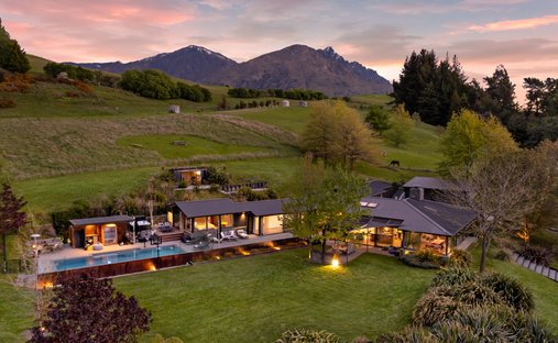 House in Queenstown, Otago, New Zealand 1