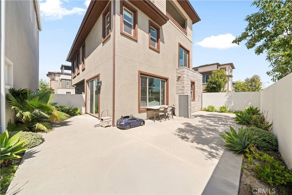 Condo in Irvine, California, United States 3 - 17499428