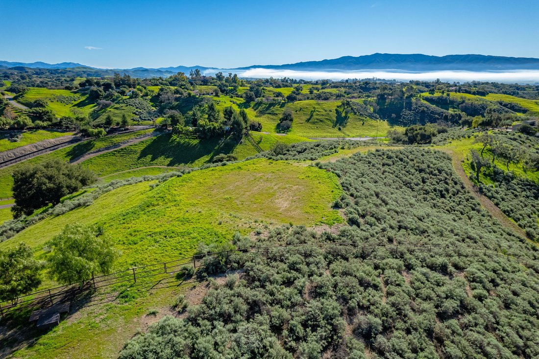 Land in Santa Ynez, California, United States 1 - 17498834