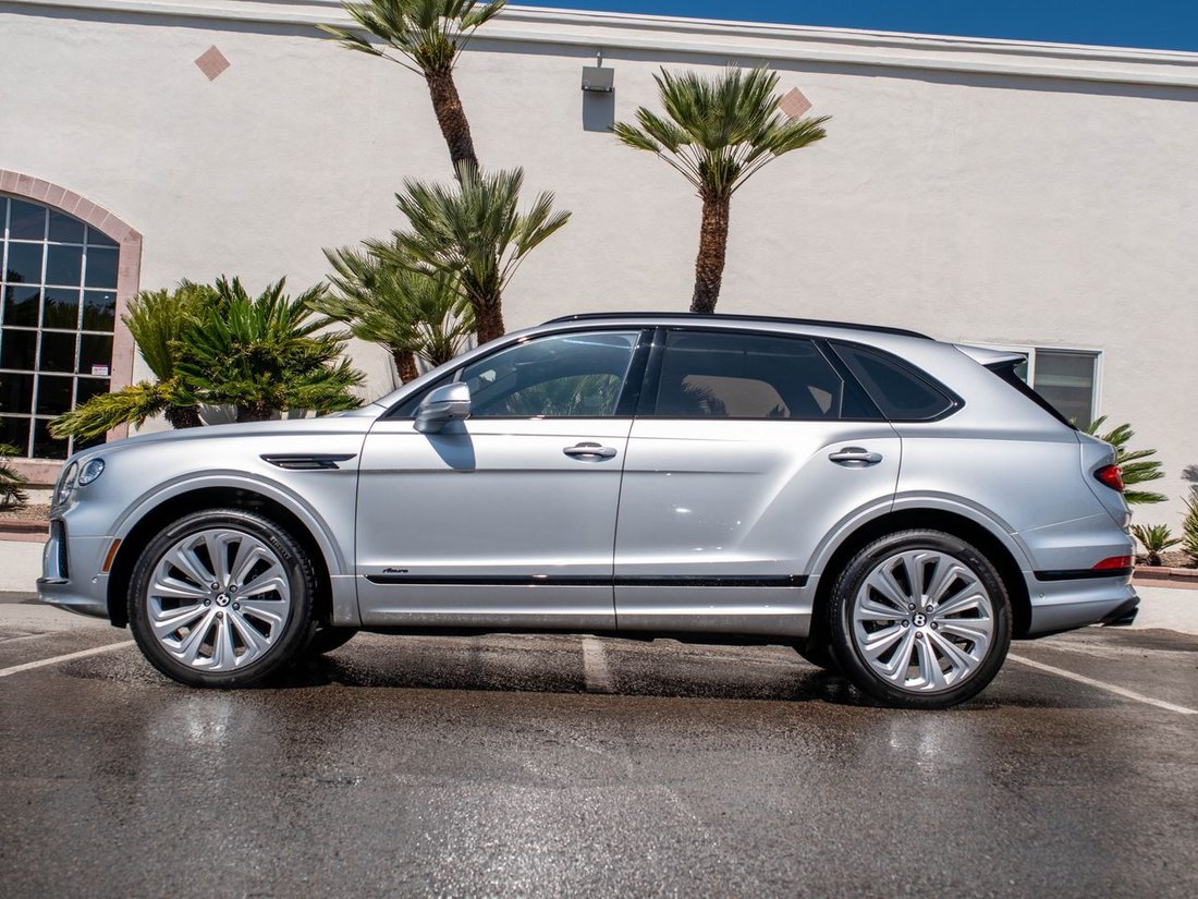 Suv in La Jolla, CA, United States 4 - 17499296