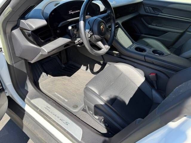 Sedan in Glendale, United States 5 - 17499546