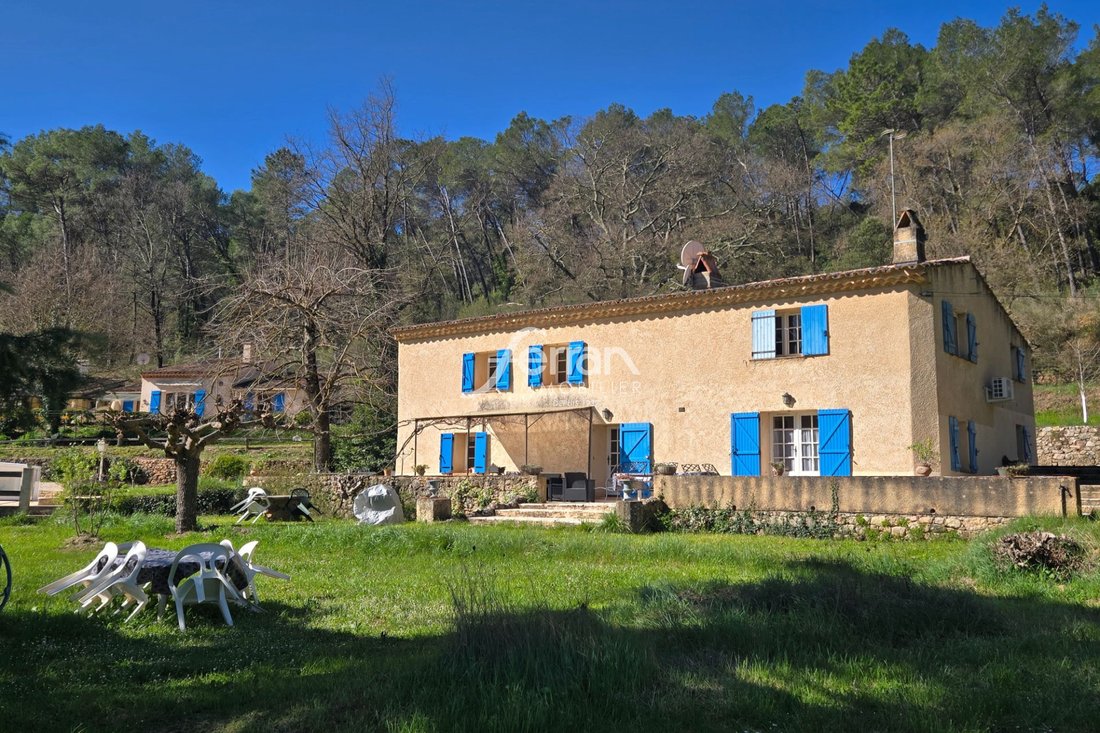 Villa in Salernes, Provence-Alpes-Côte d'Azur, France 2 - 17448990