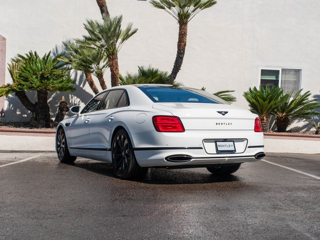 2026 Bentley Flying Spur in La Jolla, CA, United States 3 - 17499325