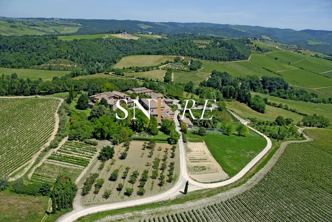 Farm Ranch in Poggibonsi, Tuscany, Italy 1 - 17496221