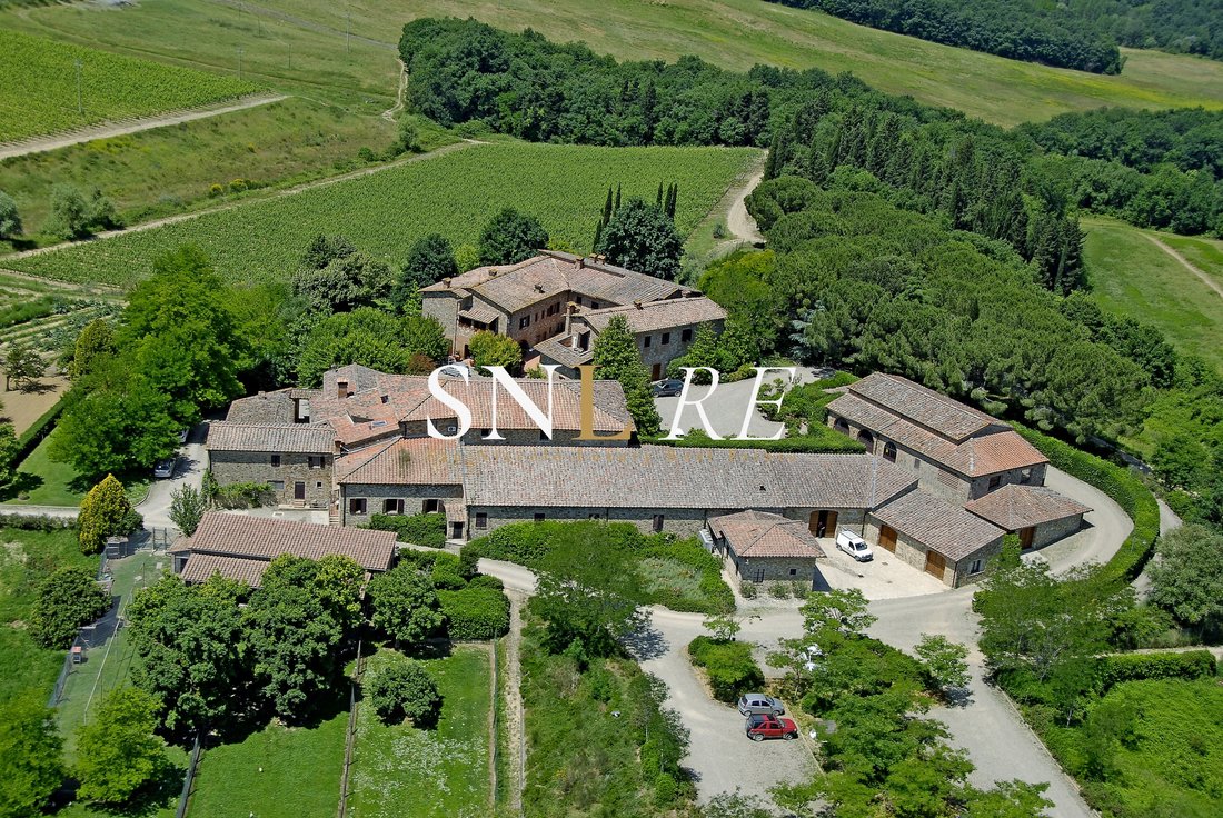 Farm Ranch in Poggibonsi, Tuscany, Italy 4 - 17496221