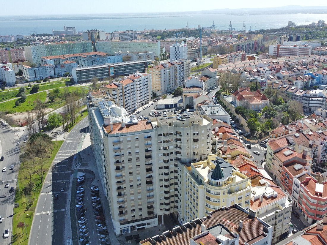 Apartment in Areeiro, Lisbon, Portugal 1 - 17476689