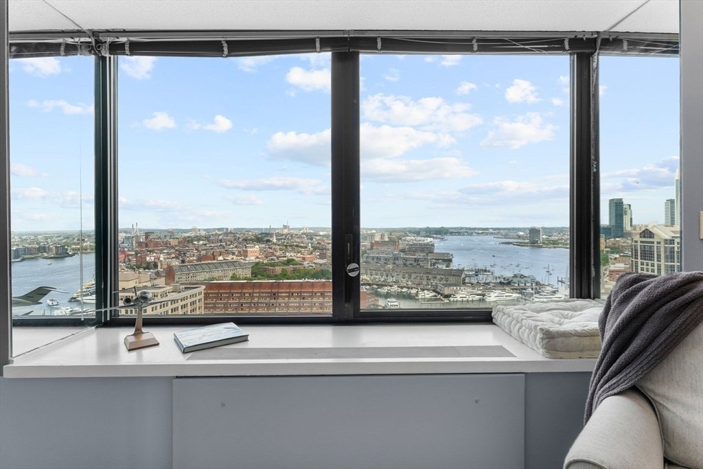 Condo in Boston, Massachusetts, United States 2 - 17483863