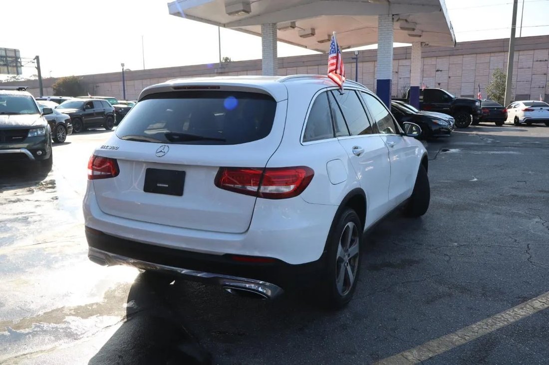 Suv in Orlando, FL, United States 3 - 17500477