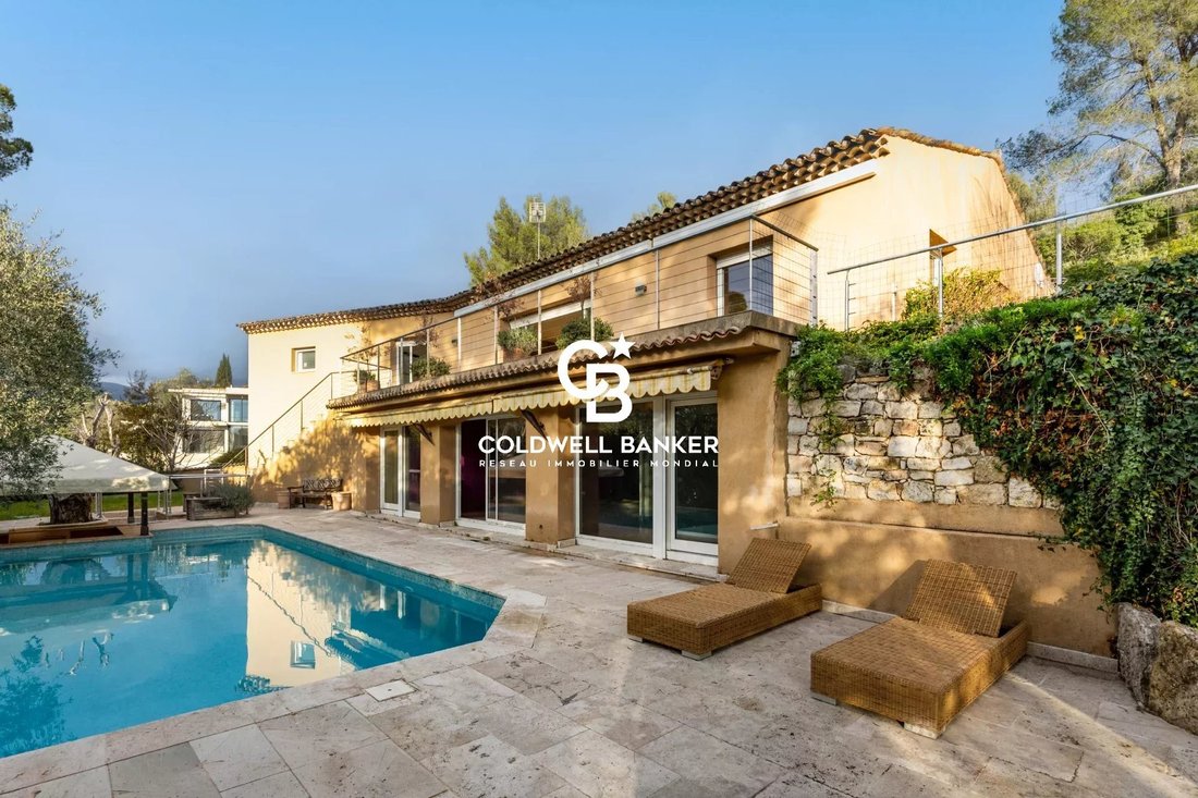 Villa in Sud, Roquefort-les-Pins, France 2 - 17499837