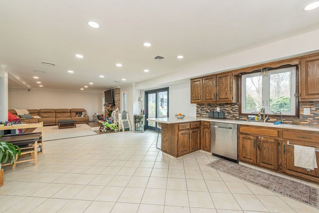 House in Fairfield, New Jersey, United States 5 - 17500603