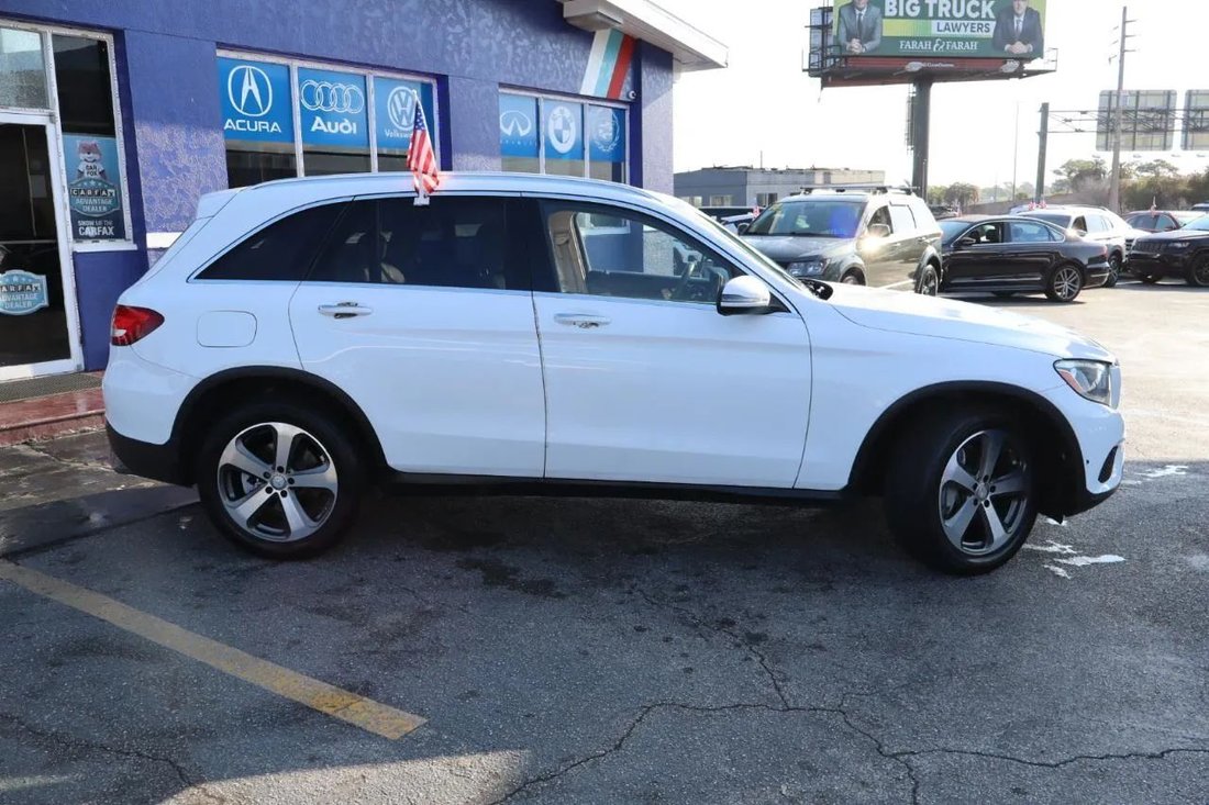 Suv in Orlando, FL, United States 2 - 17500477