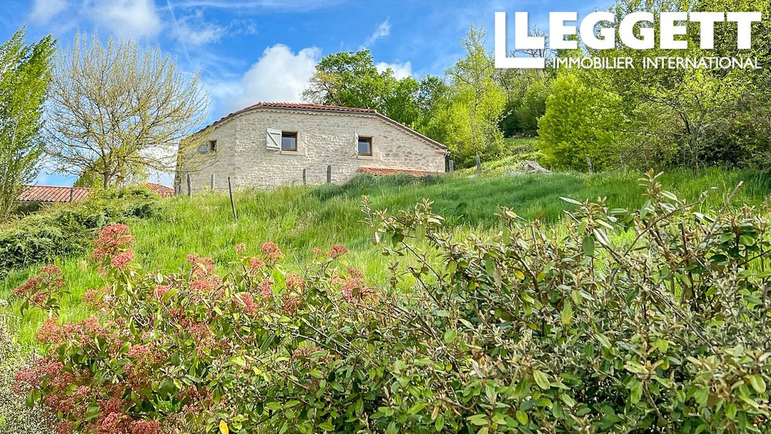 House in Montcuq-en-Quercy-Blanc, Occitania, France 2 - 17271655