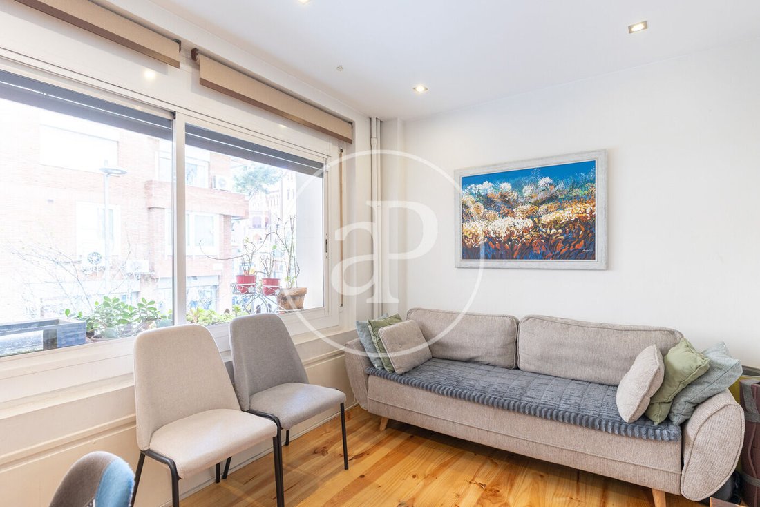 Apartment in Sarrià-Sant Gervasi, Barcelona, Spain 3 - 17500325