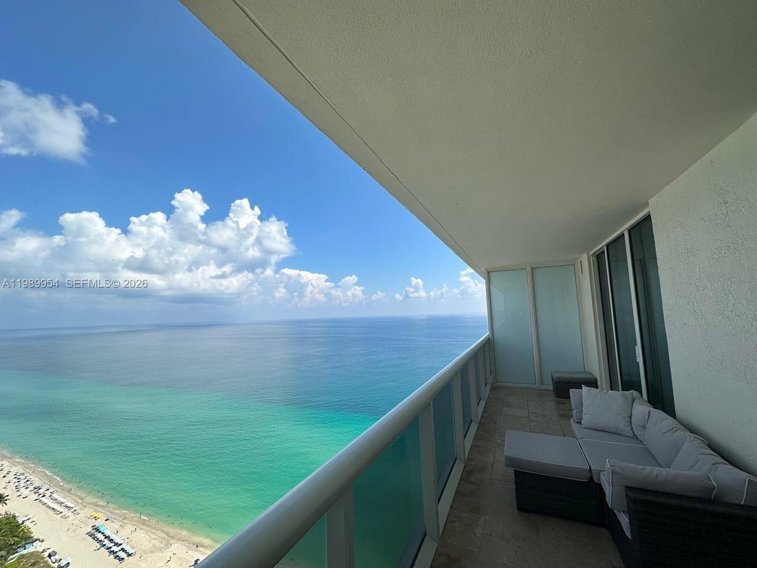 Condo in Hallandale Beach, Florida, United States 2 - 17499976