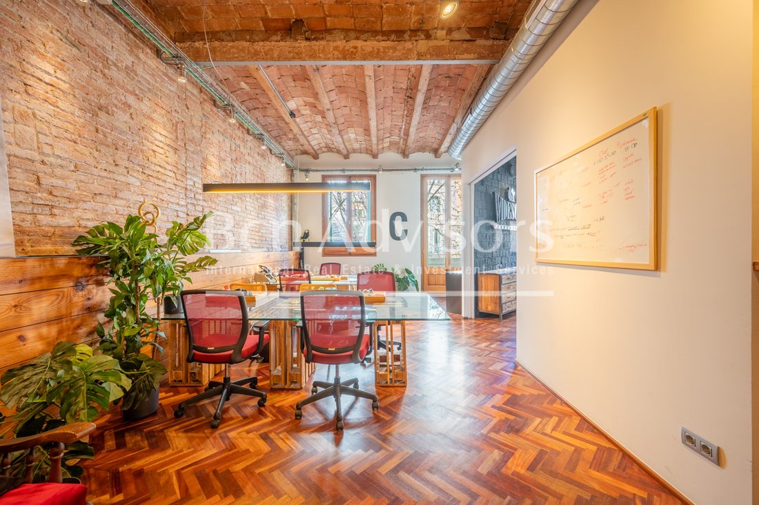 Apartment in Eixample, Barcelona, Spain 3 - 17500074