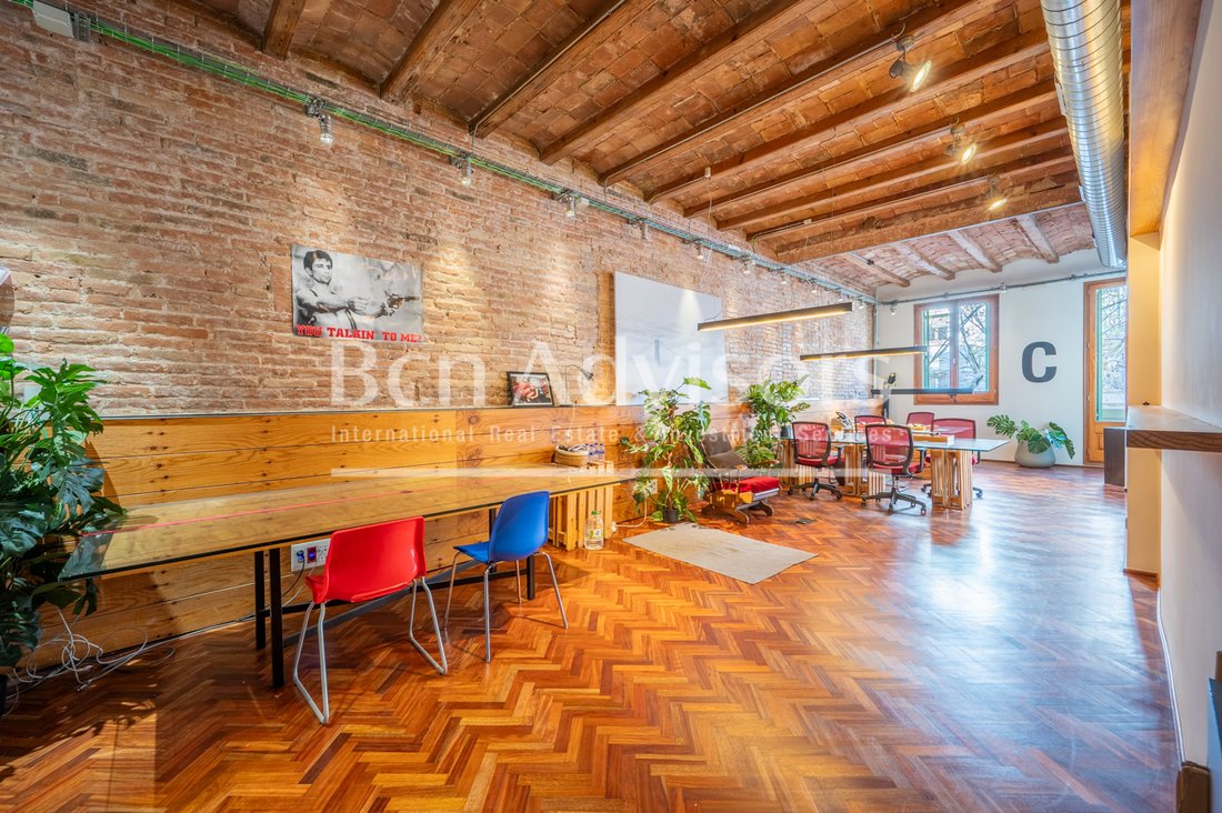 Apartment in Eixample, Barcelona, Spain 1 - 17500074