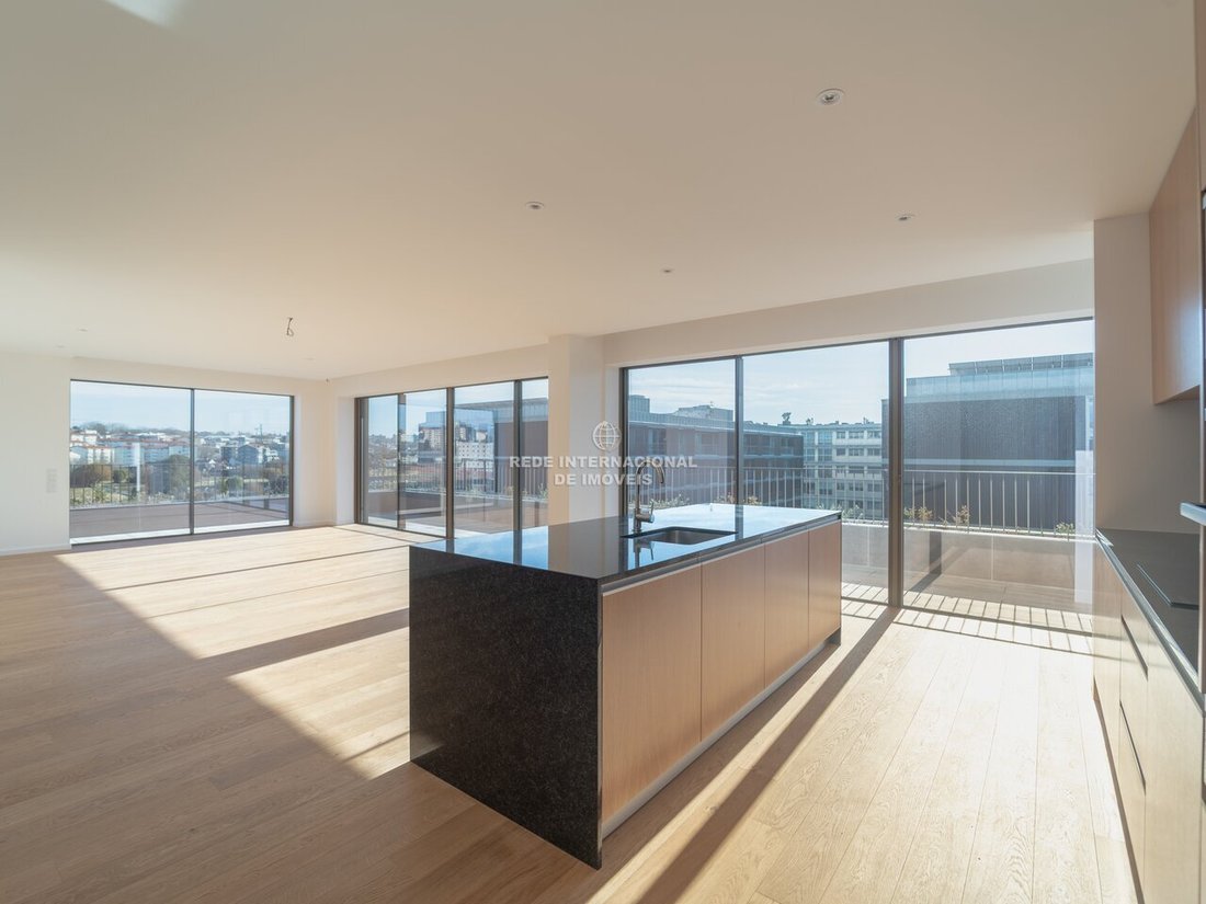 Apartment in Matosinhos e Leca da Palmeira, Porto District, Portugal 1 - 17501014