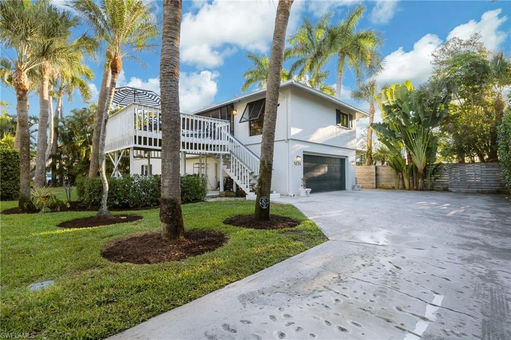 House in Naples, Florida, United States 2 - 17500005