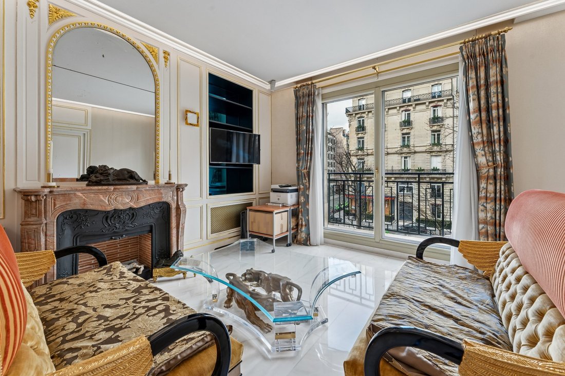 Apartment in Elysées-Madeleine, Paris 8e Arrondissement, Paris 1 - 17499719