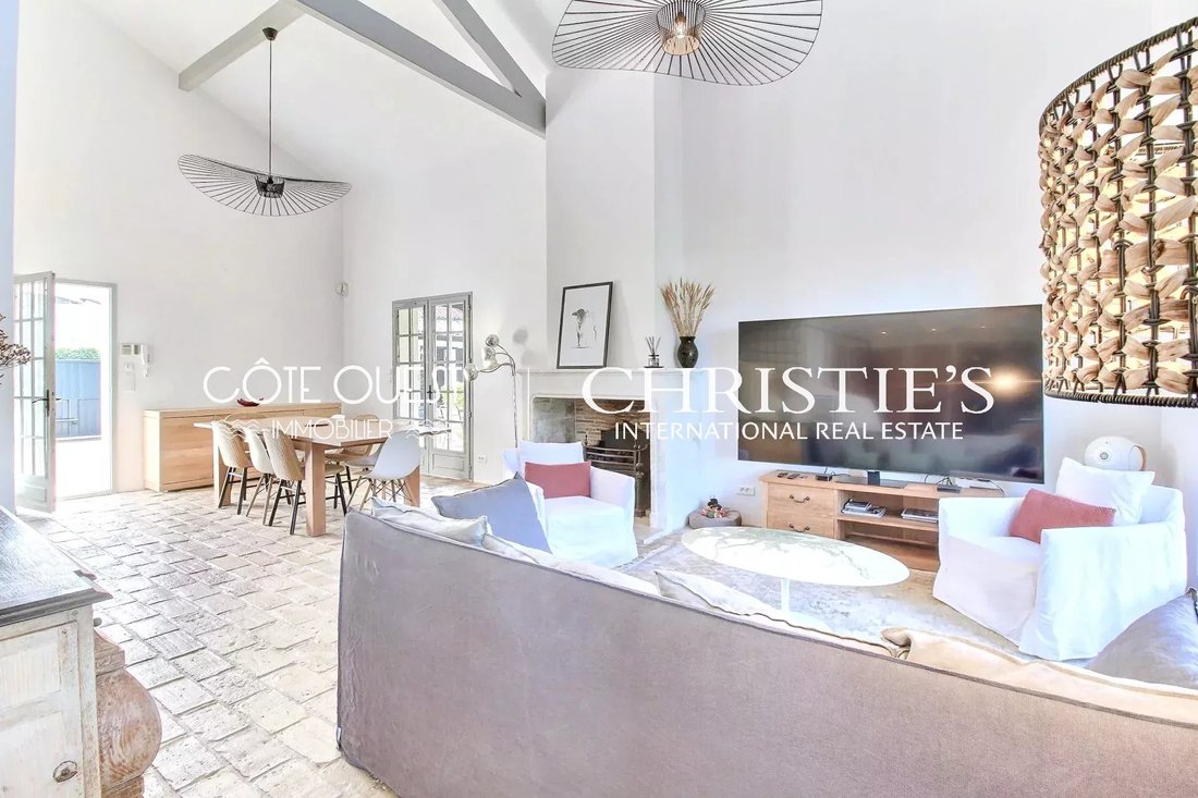 Villa in Centre Ville, Saint-Jean-de-Luz, France 5 - 17500031