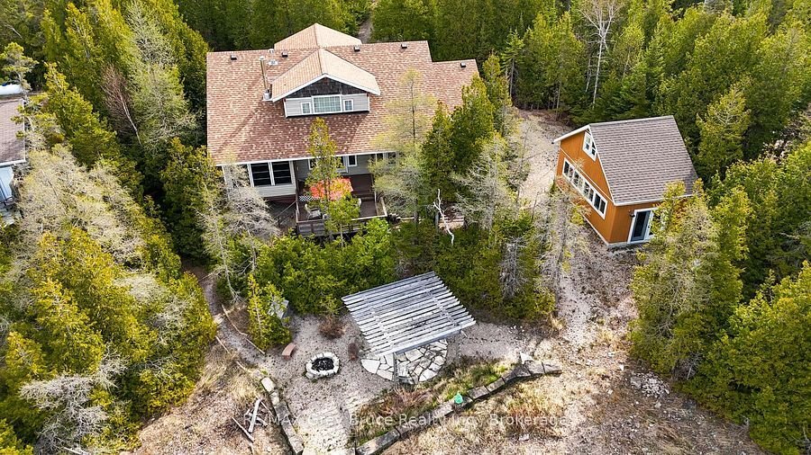 Tobermory, Ontario, Canada 5 - 17500025
