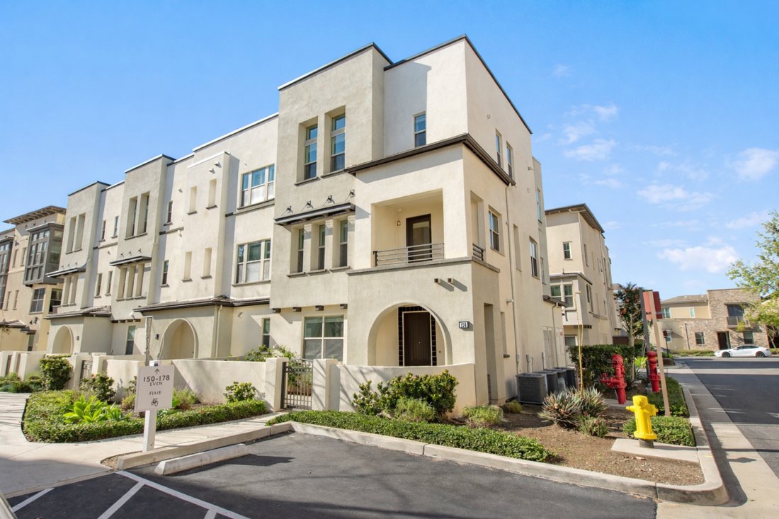 House in Irvine, California, United States 2 - 17499775