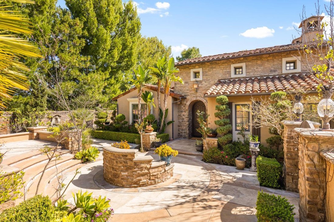 House in Irvine, California, United States 3 - 17499766